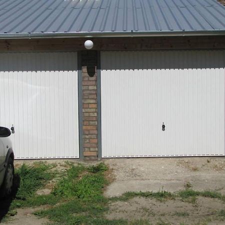 Mm Apartman Szeged Luaran gambar